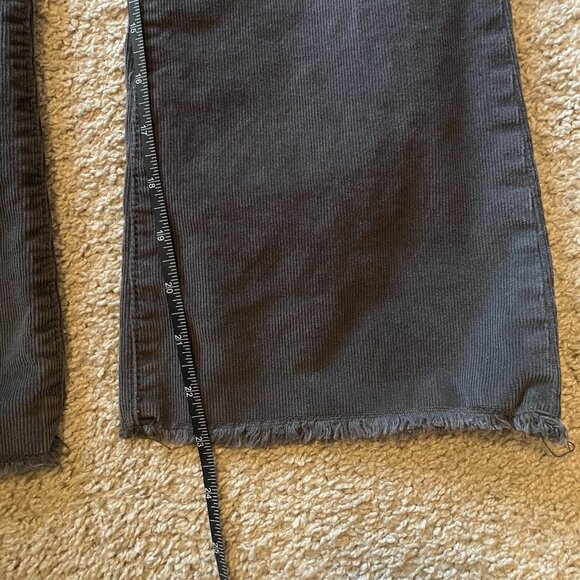 Urban Outfitters BDG High Rise Corduroy Cropped Flare Jeans | Black | Size 28 - Picture 10 of 11
